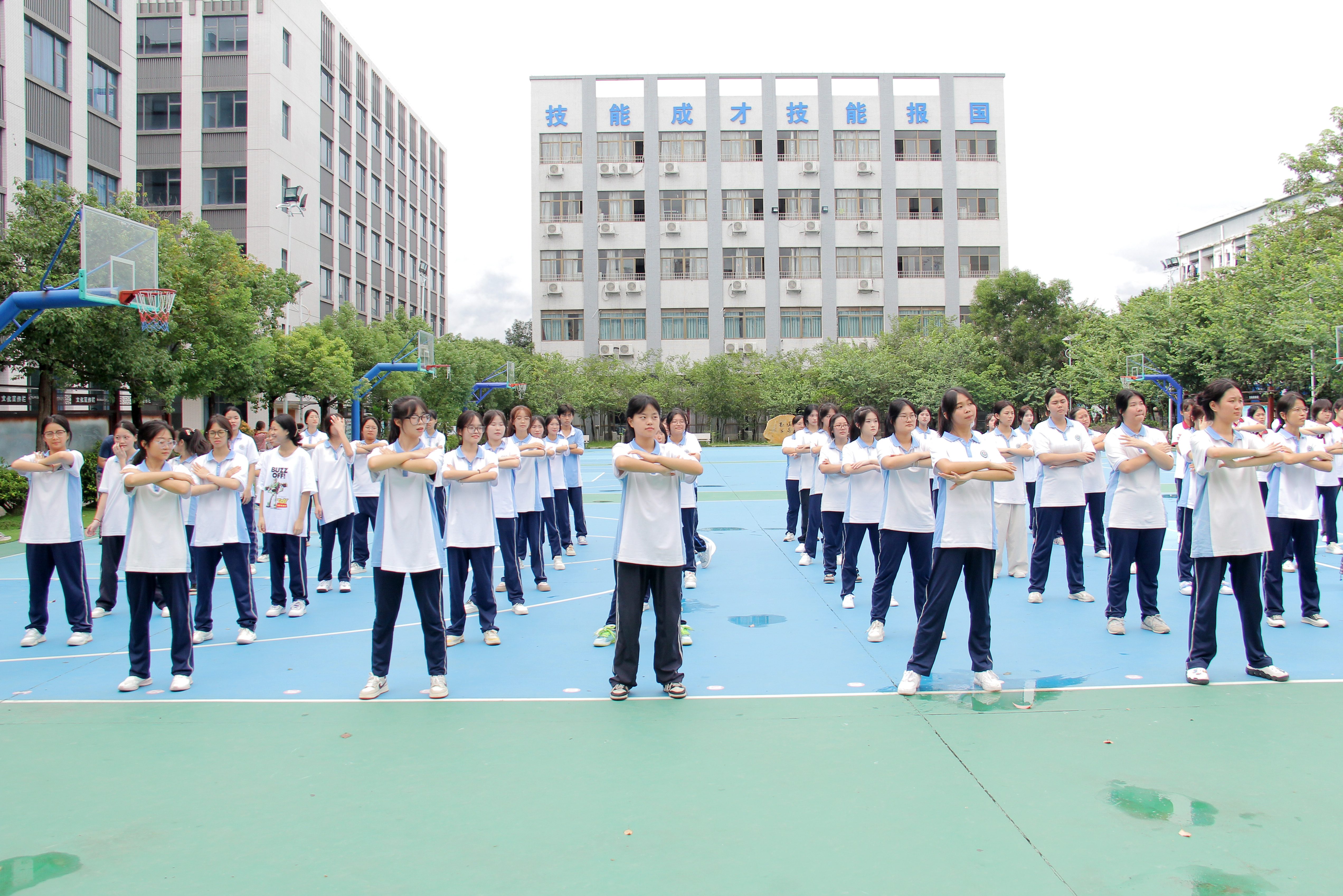 科学健身 舞动青春丨2023年高新区社会体育指导员科学健身指导训练营“健身操舞”项目在我校举行_万利国际
