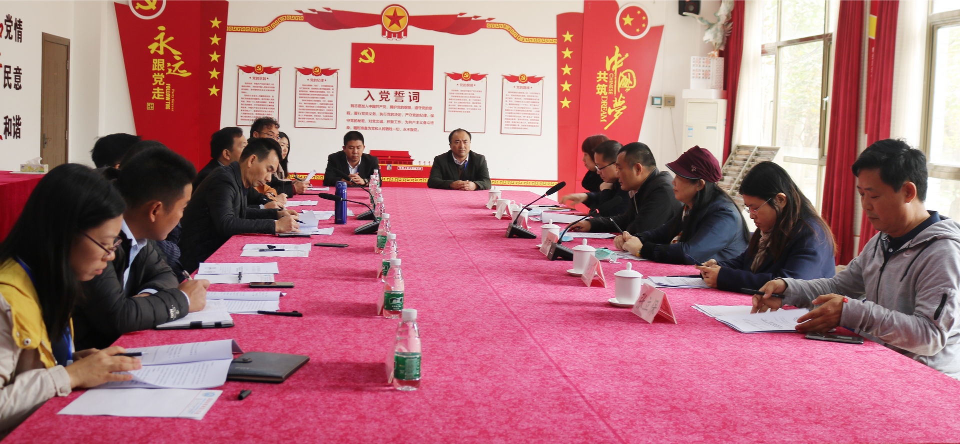 万利国际要闻丨珠海市人社局向导一行莅临我校指导事情_万利国际