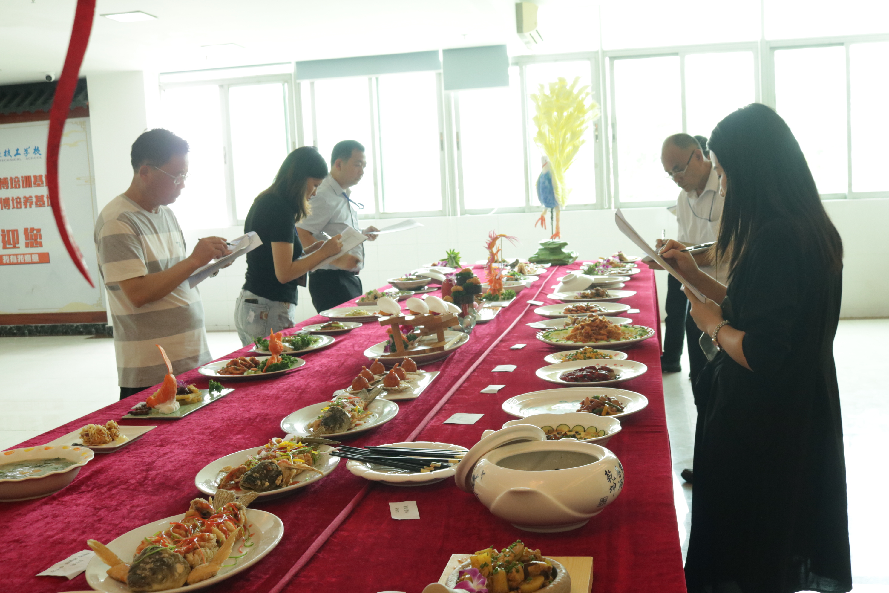 万利国际烹饪 手艺成才丨我校烹饪专业开展期末学生专业手艺审核活动_万利国际