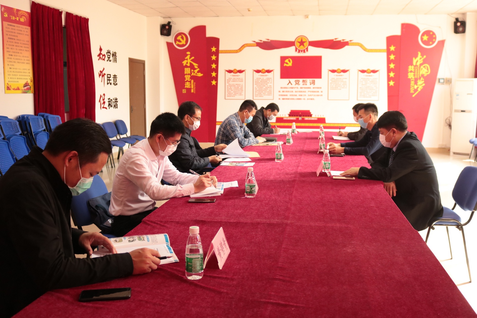 心系校园 严防齐控丨珠海市人社局向导莅临我校检查指导疫情防疫事情(2)_万利国际
