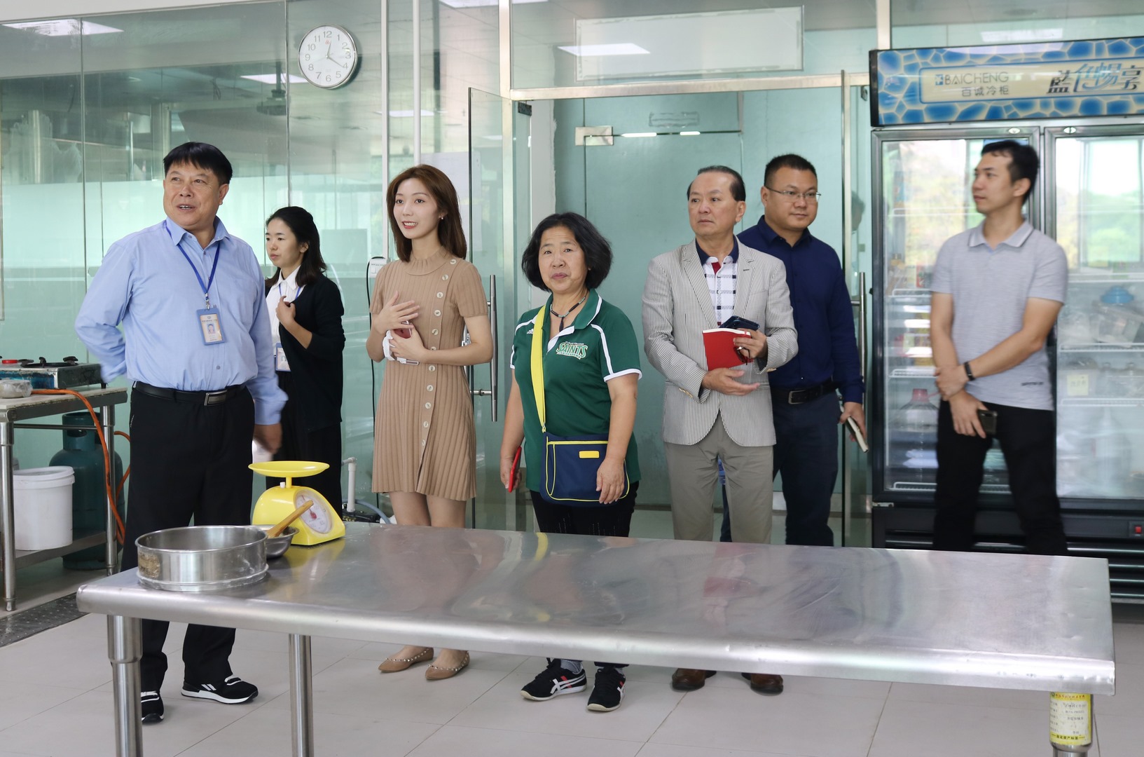万利国际要闻丨加拿大国际文化教育协会向导一行莅临我校调研指导_万利国际