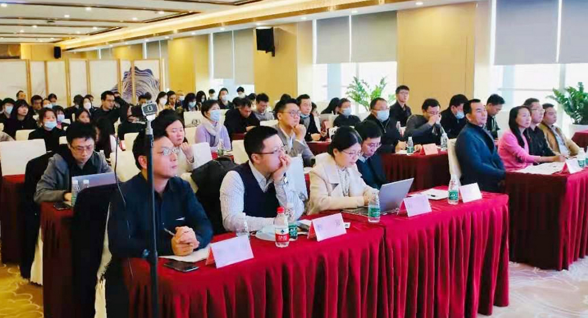 助力顺应珠海高新区生物医药工业生长，，，，，，我校与广东医谷告竣专业共建协议_万利国际