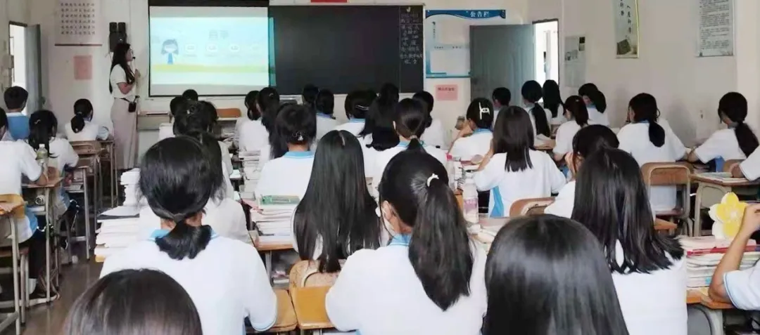 我校关于国庆节的放假通知及清静事项_万利国际
